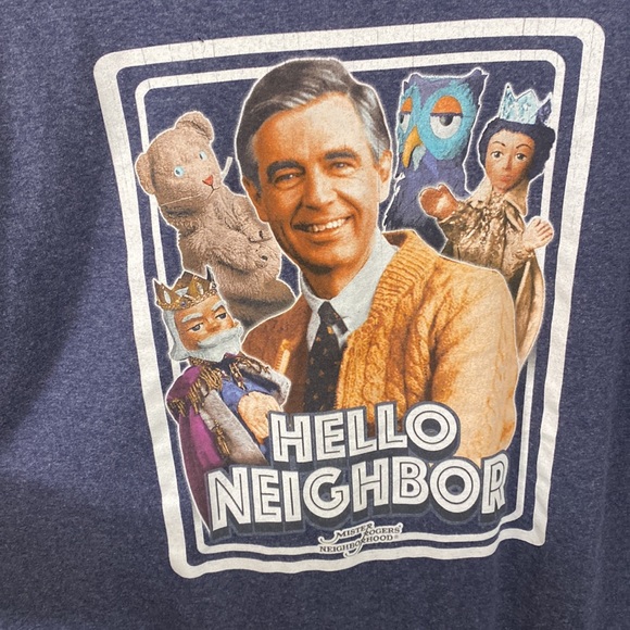 Mister Rogers T-Shirt Size Medium - Picture 2 of 4